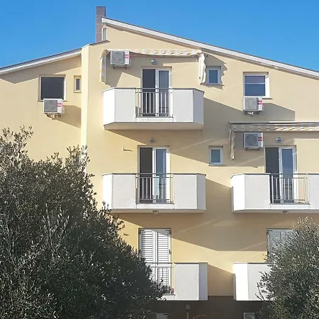 Lili Guest house