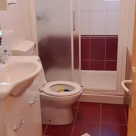 ゲストハウス Lili Sukošan