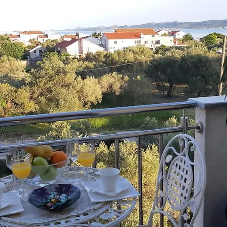 Lili Pensión Sukošan