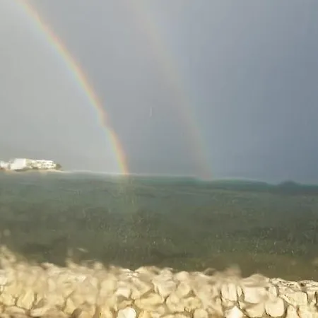 Lili ゲストハウス Sukošan