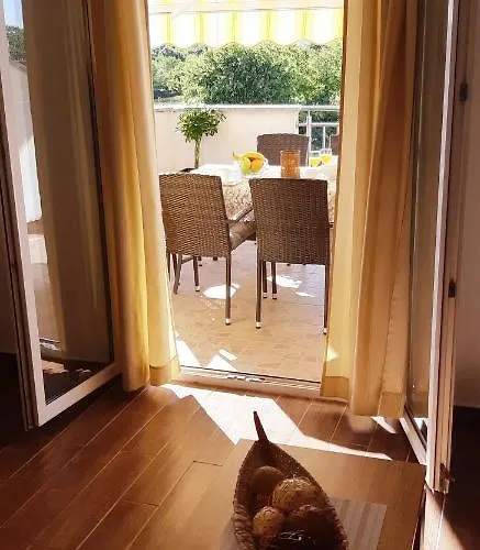 Lili Гостевой дом Сукошан