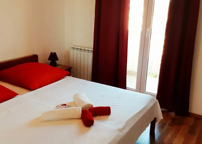 Lili Konukevi 4*